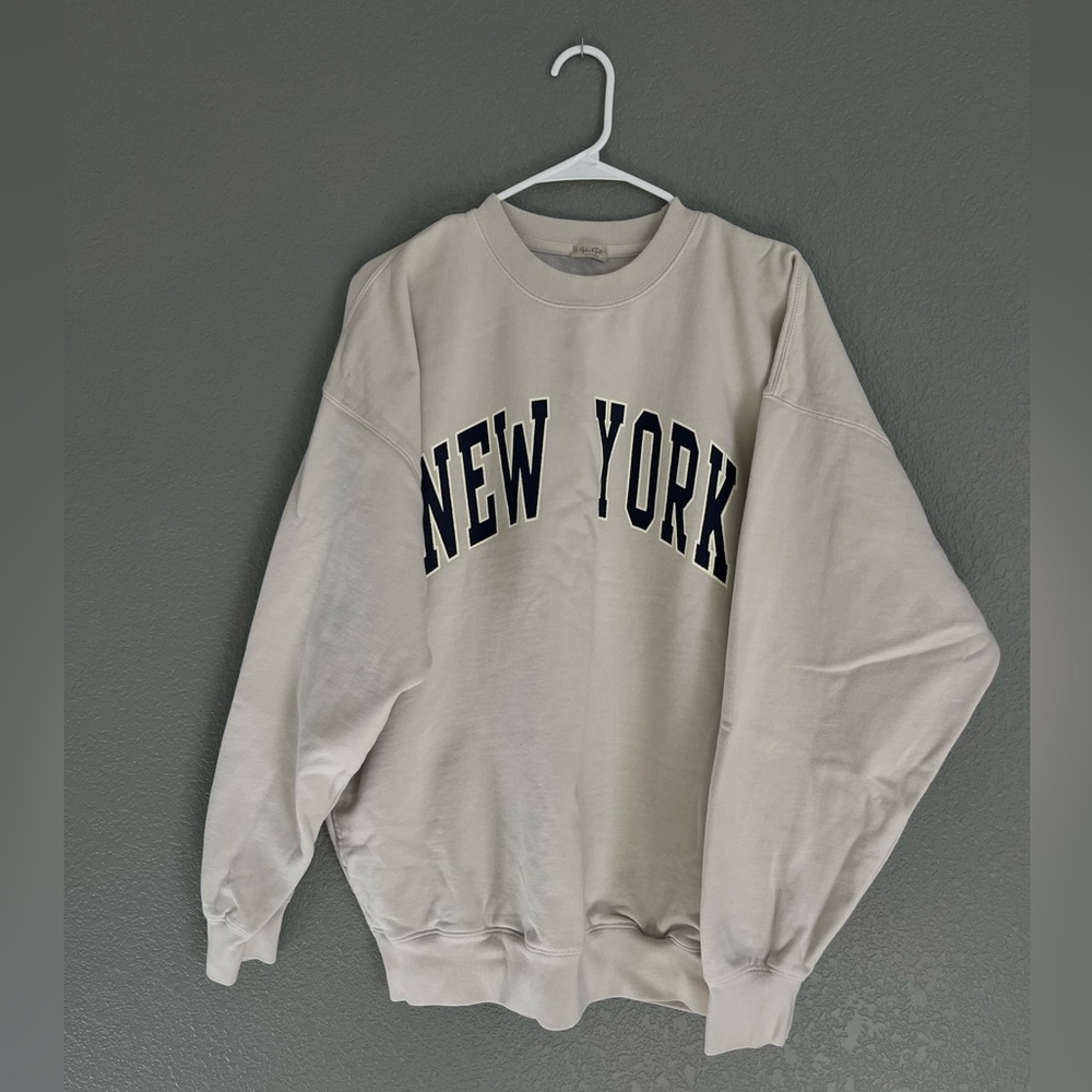 Brandy Melville John Galt White Cream New York Crewneck Sweatshirt